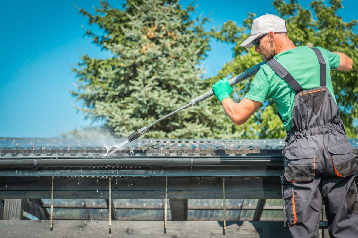 Roof Cleaning: Soft Wash vs. Pressure Wash